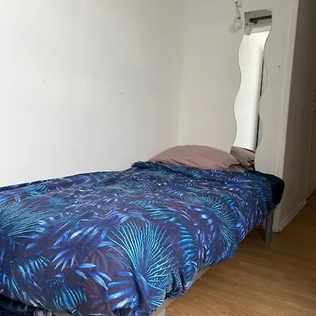Hostel A Partage